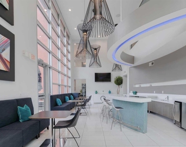 3660 Richmond Avenue - Photo Thumbnail 15