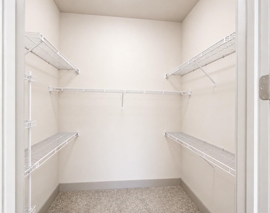 3660 Richmond Avenue - Photo Thumbnail 3