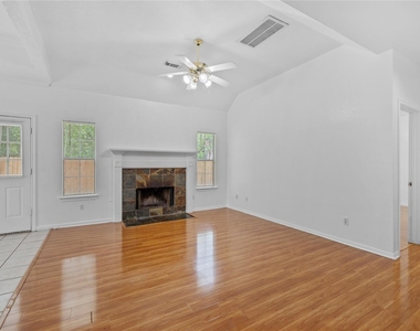 2106 Hawks Road - Photo Thumbnail 4