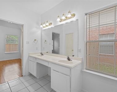 2106 Hawks Road - Photo Thumbnail 15