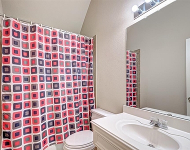 4602 Butler Springs Lane - Photo Thumbnail 25