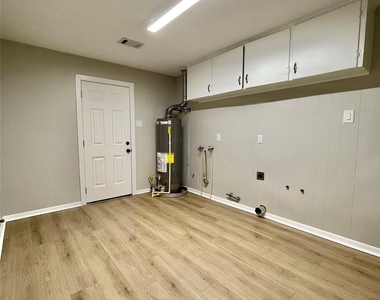 817 N Valderas Street - Photo Thumbnail 21