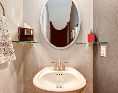 23 Silver Rock Drive - Photo Thumbnail 21