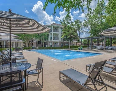 11355 Richmond Avenue - Photo Thumbnail 8