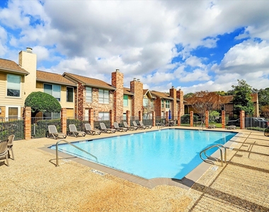 2501 Bering Drive - Photo Thumbnail 13