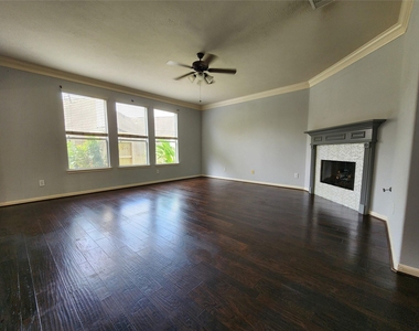 16935 Jelly Park Stone Drive - Photo Thumbnail 38