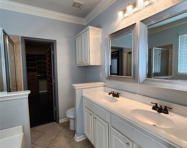 16935 Jelly Park Stone Drive - Photo Thumbnail 8