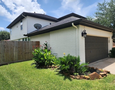 16935 Jelly Park Stone Drive - Photo Thumbnail 1