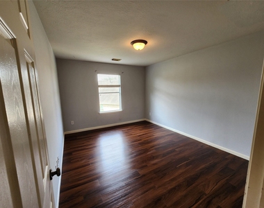 16935 Jelly Park Stone Drive - Photo Thumbnail 31