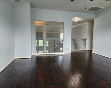 16935 Jelly Park Stone Drive - Photo Thumbnail 32