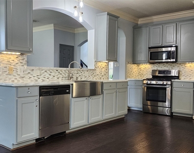 16935 Jelly Park Stone Drive - Photo Thumbnail 15