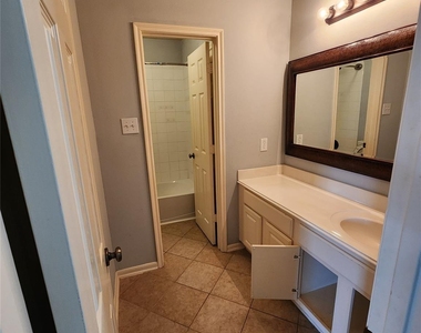 16935 Jelly Park Stone Drive - Photo Thumbnail 25