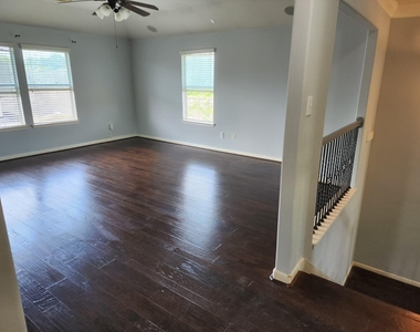 16935 Jelly Park Stone Drive - Photo Thumbnail 34