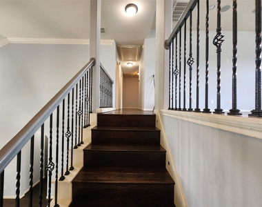 16935 Jelly Park Stone Drive - Photo Thumbnail 37