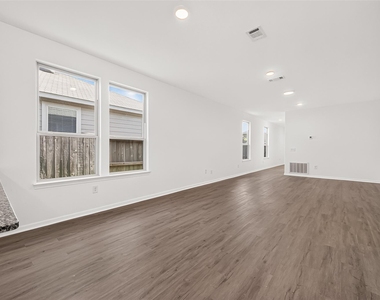 16737 Oak Bough Drive - Photo Thumbnail 13