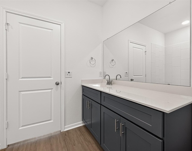 16737 Oak Bough Drive - Photo Thumbnail 31