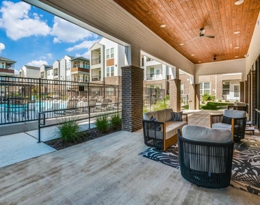 2201 Creekview Drive - Photo Thumbnail 29