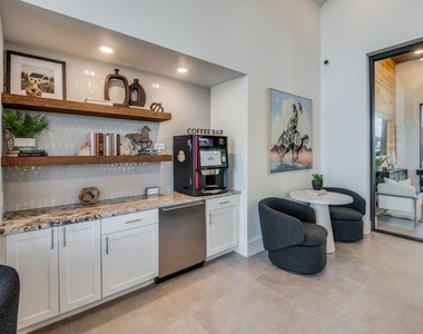 2201 Creekview Drive - Photo Thumbnail 25