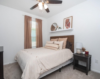 17730 Winnower Lane - Photo Thumbnail 9