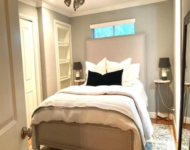 1447 Heights Boulevard - Photo Thumbnail 2