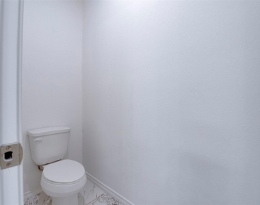 8202 Homewood Lane - Photo Thumbnail 25