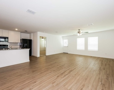 4901 Draper Ridge Drive - Photo Thumbnail 3