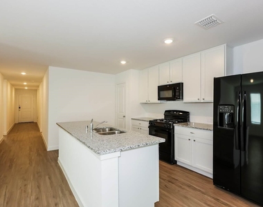 4901 Draper Ridge Drive - Photo Thumbnail 6