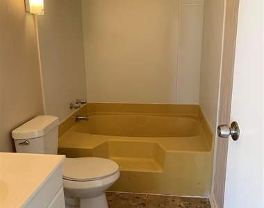 9514 Catlett Lane - Photo Thumbnail 4