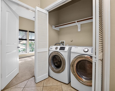 2808 Arbor Brook Lane - Photo Thumbnail 11