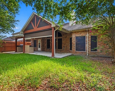 3808 Armand Drive - Photo Thumbnail 17