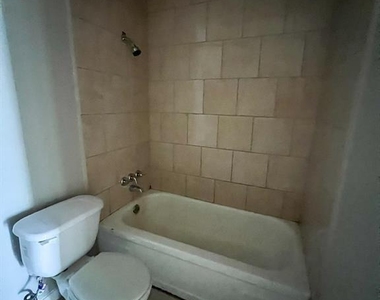 6736 W Fuqua Drive - Photo Thumbnail 17