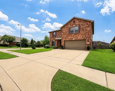 18603 Morgans Forest Lane - Photo Thumbnail 1