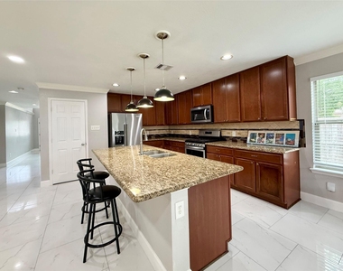 18603 Morgans Forest Lane - Photo Thumbnail 18