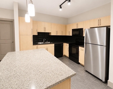 3660 Richmond Avenue - Photo Thumbnail 3