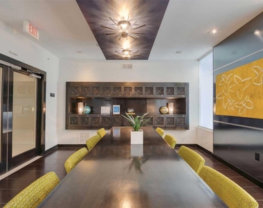3660 Richmond Avenue - Photo Thumbnail 16