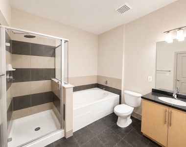 3660 Richmond Avenue - Photo Thumbnail 9