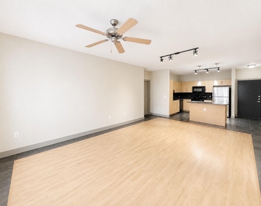 3660 Richmond Avenue - Photo Thumbnail 1