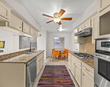 1607 Buescher Drive - Photo Thumbnail 5