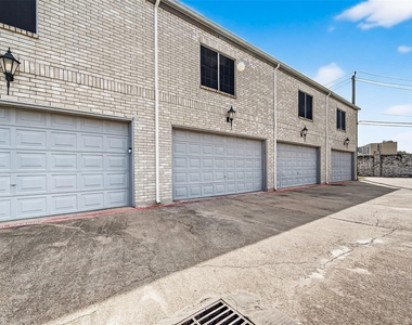 7395 Regency Square Court - Photo Thumbnail 24