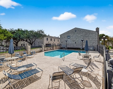 7395 Regency Square Court - Photo Thumbnail 23