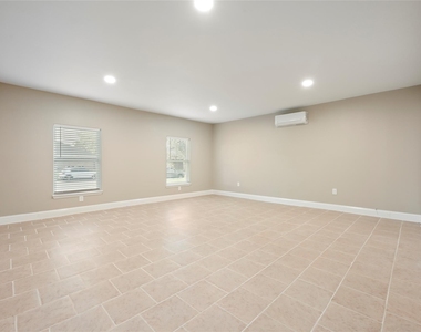 3479 Rockrill Drive - Photo Thumbnail 12