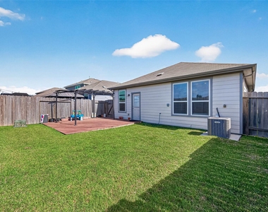 16039 Kingfield Haven Drive - Photo Thumbnail 42