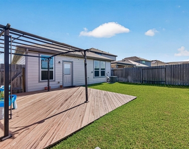 16039 Kingfield Haven Drive - Photo Thumbnail 41