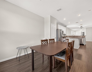 16039 Kingfield Haven Drive - Photo Thumbnail 12