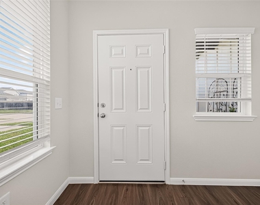 16039 Kingfield Haven Drive - Photo Thumbnail 4