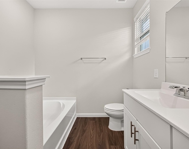 16039 Kingfield Haven Drive - Photo Thumbnail 38