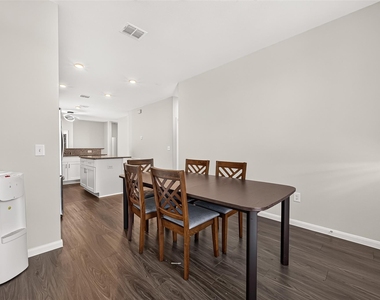 16039 Kingfield Haven Drive - Photo Thumbnail 13