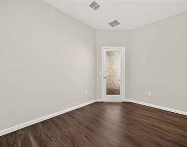 16039 Kingfield Haven Drive - Photo Thumbnail 6