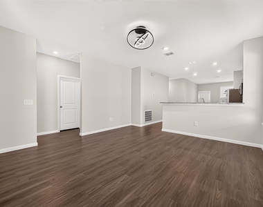 16039 Kingfield Haven Drive - Photo Thumbnail 8