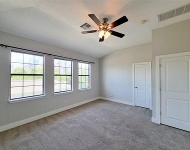 1414 Emancipation Avenue - Photo Thumbnail 18